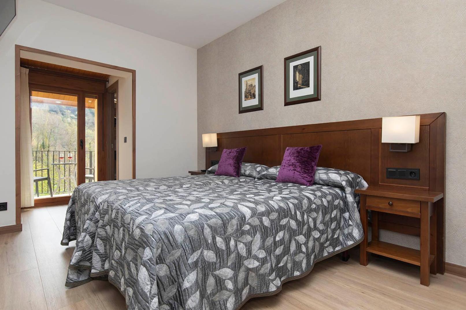 Hotel Cinca Escalona Εξωτερικό φωτογραφία