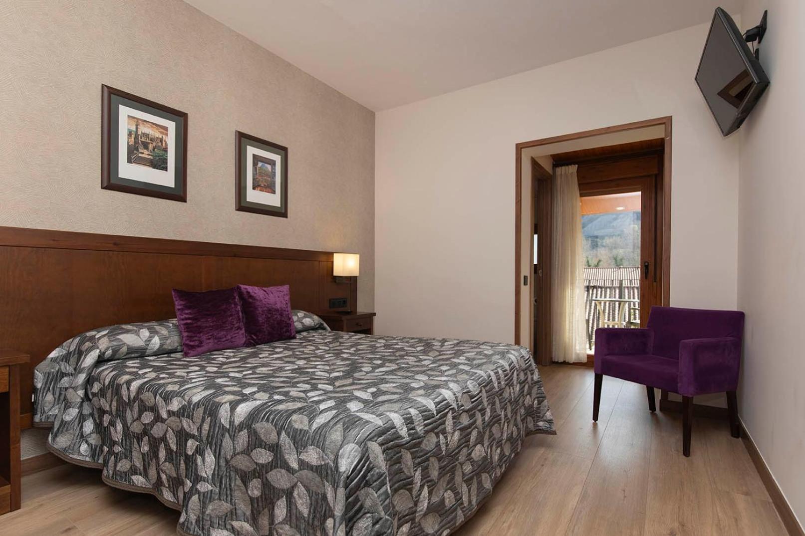 Hotel Cinca Escalona Εξωτερικό φωτογραφία