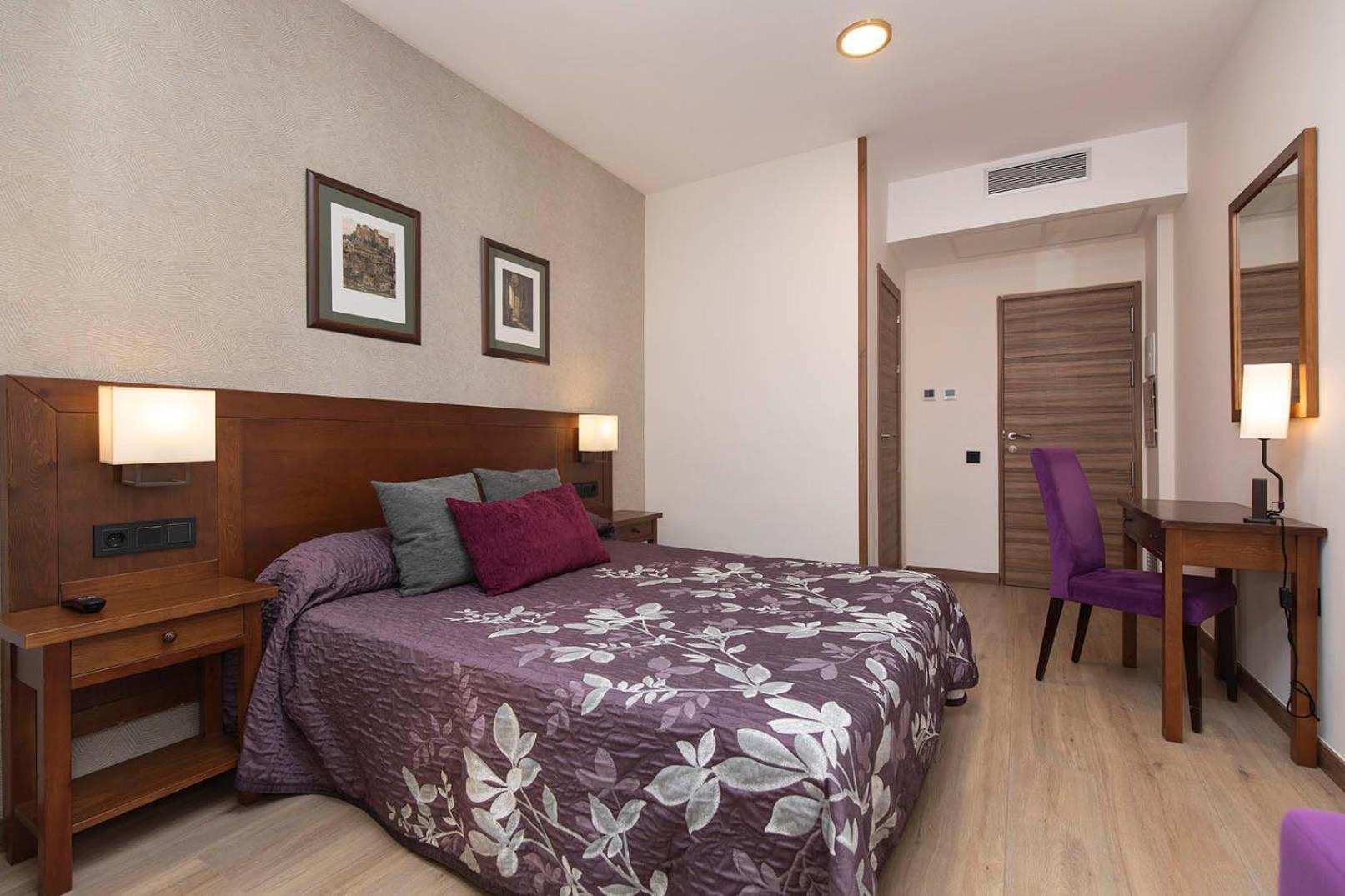 Hotel Cinca Escalona Εξωτερικό φωτογραφία